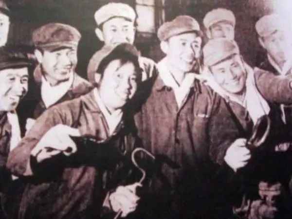 宁夏钢铁传奇：从第一炉钢到创新巅峰