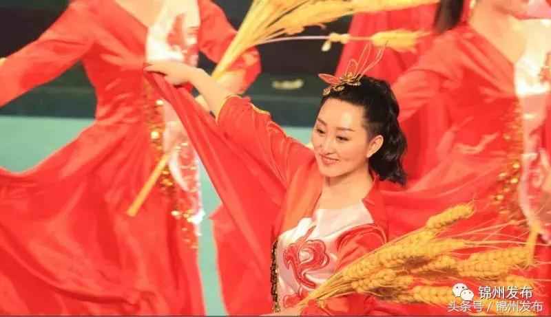 辽宁热浸塑涂塑钢管行业风采：锦州五一劳模表彰盛宴，奥仁格管道彰显品牌力量