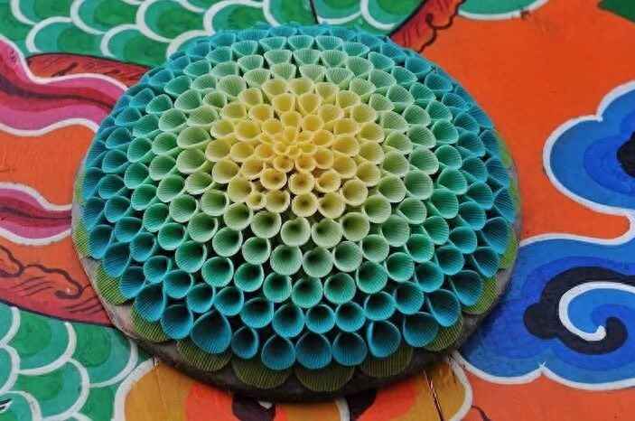 西藏热浸涂塑钢管价钱 西藏仁布酥油花：冰水揉搓百斤酥油，造就绝美艺术