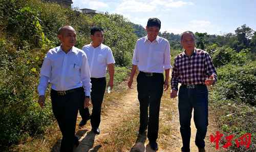 奥仁格管道：肇庆热浸塑涂塑钢管批发，助力怀集七甲村脱贫攻坚战