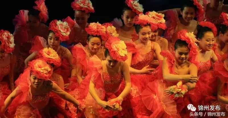 奥仁格管道推荐：辽宁热浸塑涂塑钢管行业锦州“五一”劳模表彰纪实