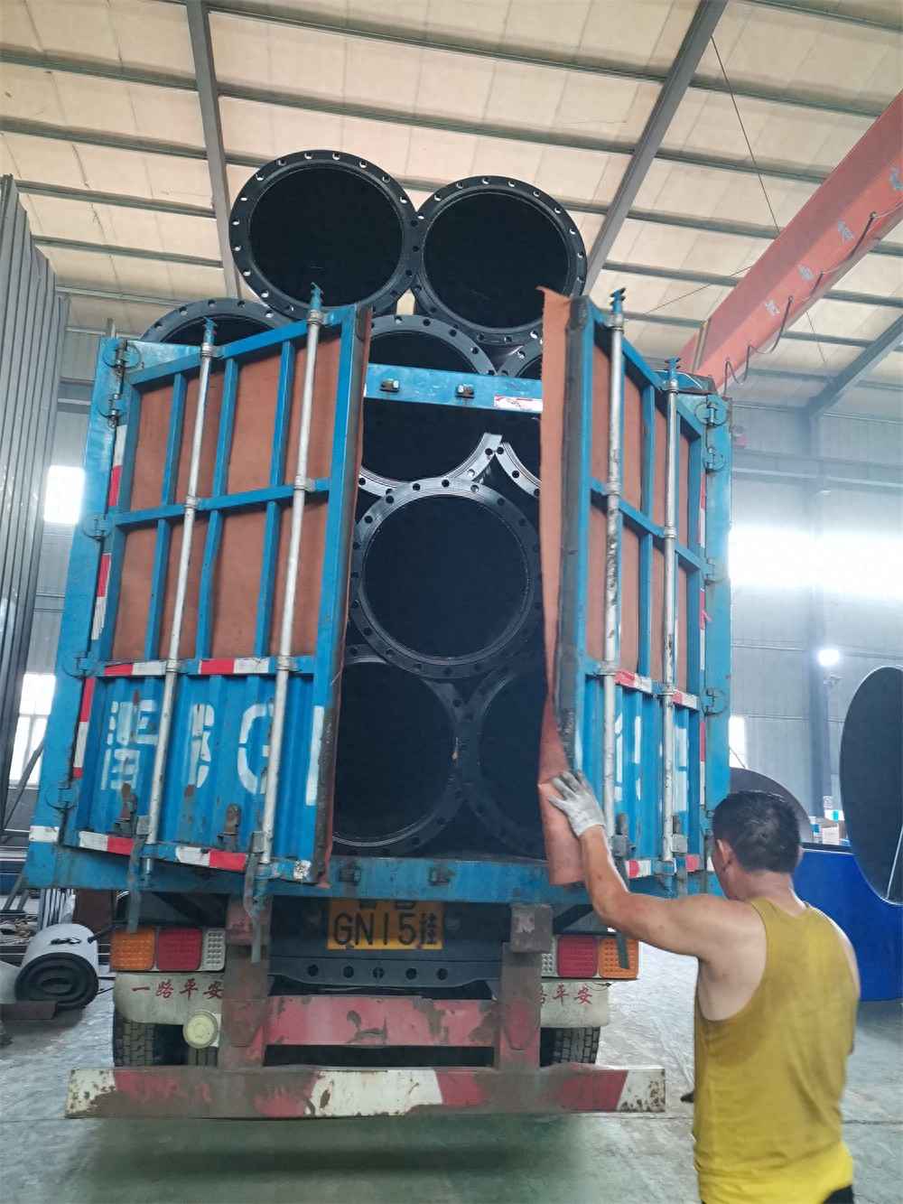 热浸塑钢管与涂塑钢管全面解析：选型技巧与品牌推荐