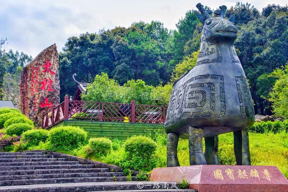 梅州热浸塑涂塑钢管批发与汕昆高速公路的交通纽带