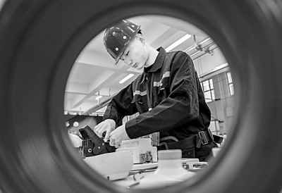 内蒙古涂塑钢管热浸塑穿线管厂家 AI与职教实训深度融合 智能实训离“所学即所用”还有多远