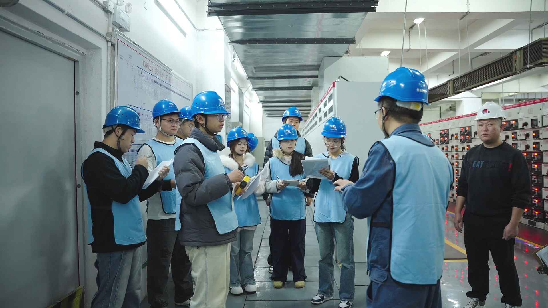 政企校协同赋能绿色发展：贵阳供电局推动电力服务向“用好能”升级