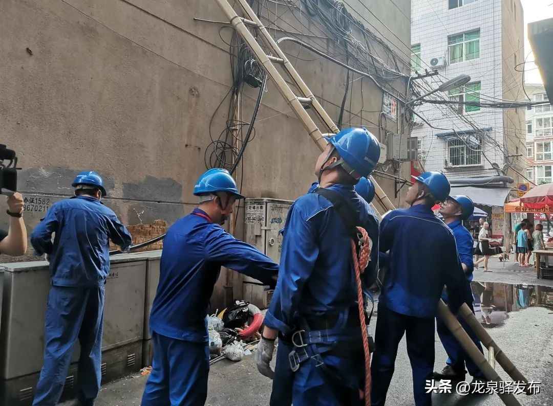 成都PVC电力管抢修纪实：高温下的电力保卫战