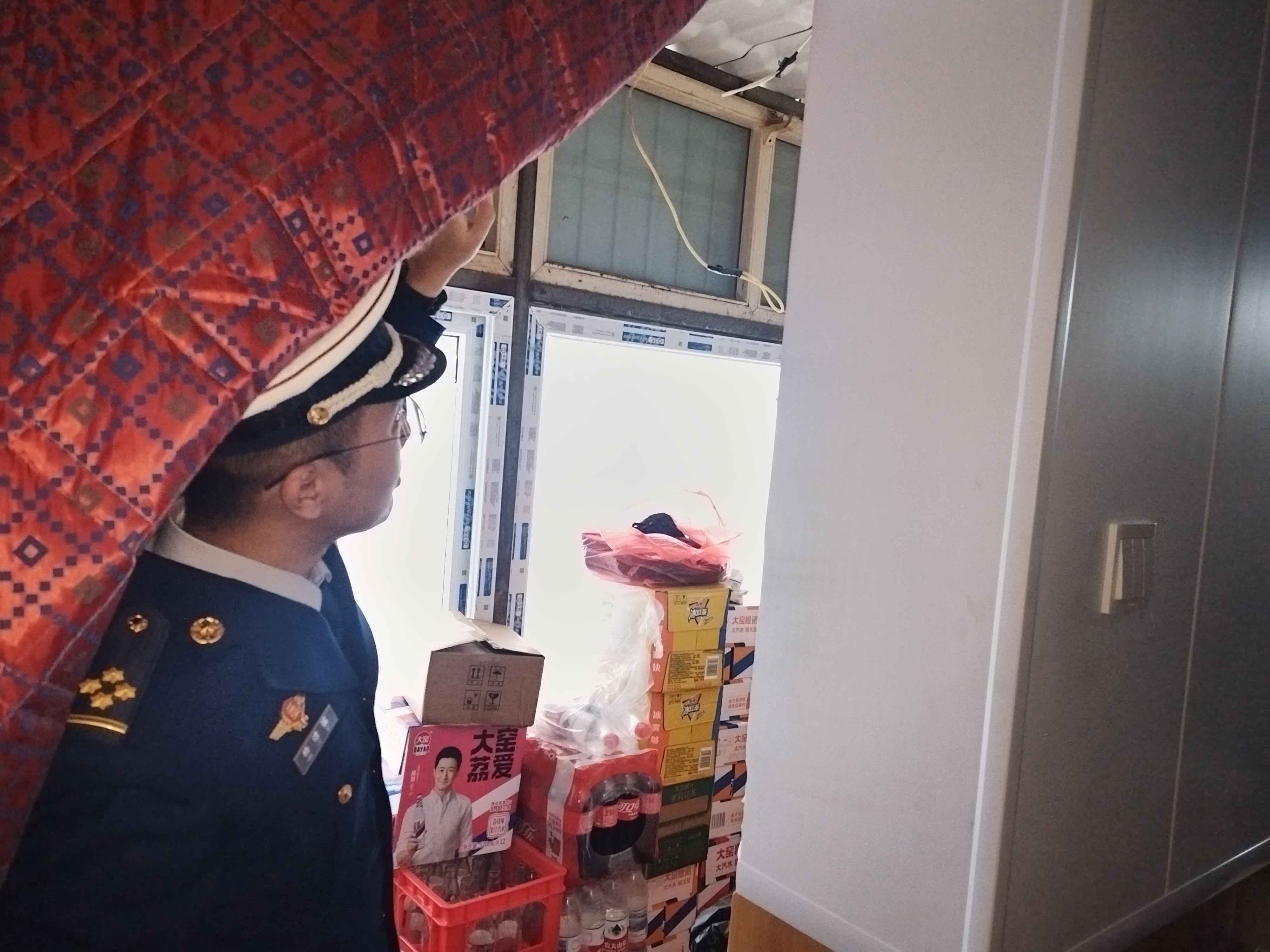 电力穿管器：餐厅电线“裸奔”事件揭示消防安全关键