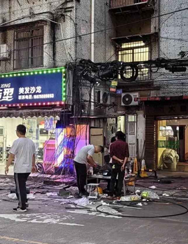 广州通信电力管价格风波：业主怒剪电缆事件警示录