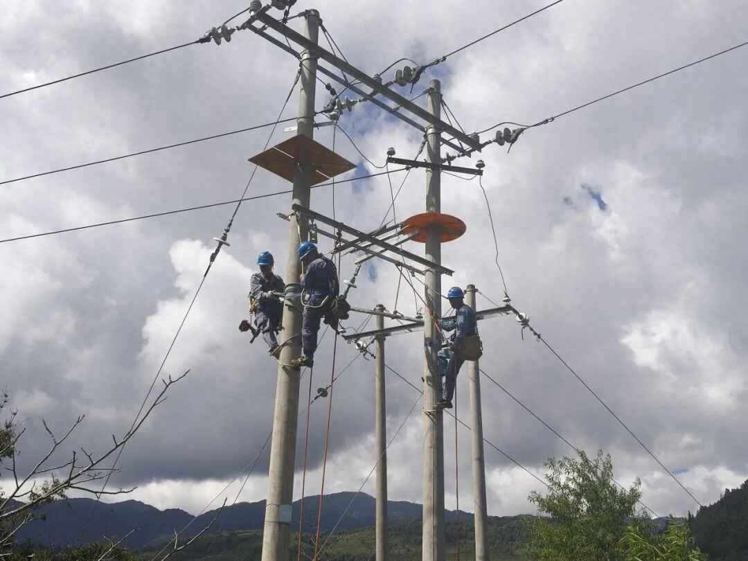 临沧电力管怎么选 安装新型断路器 提升供电可靠性