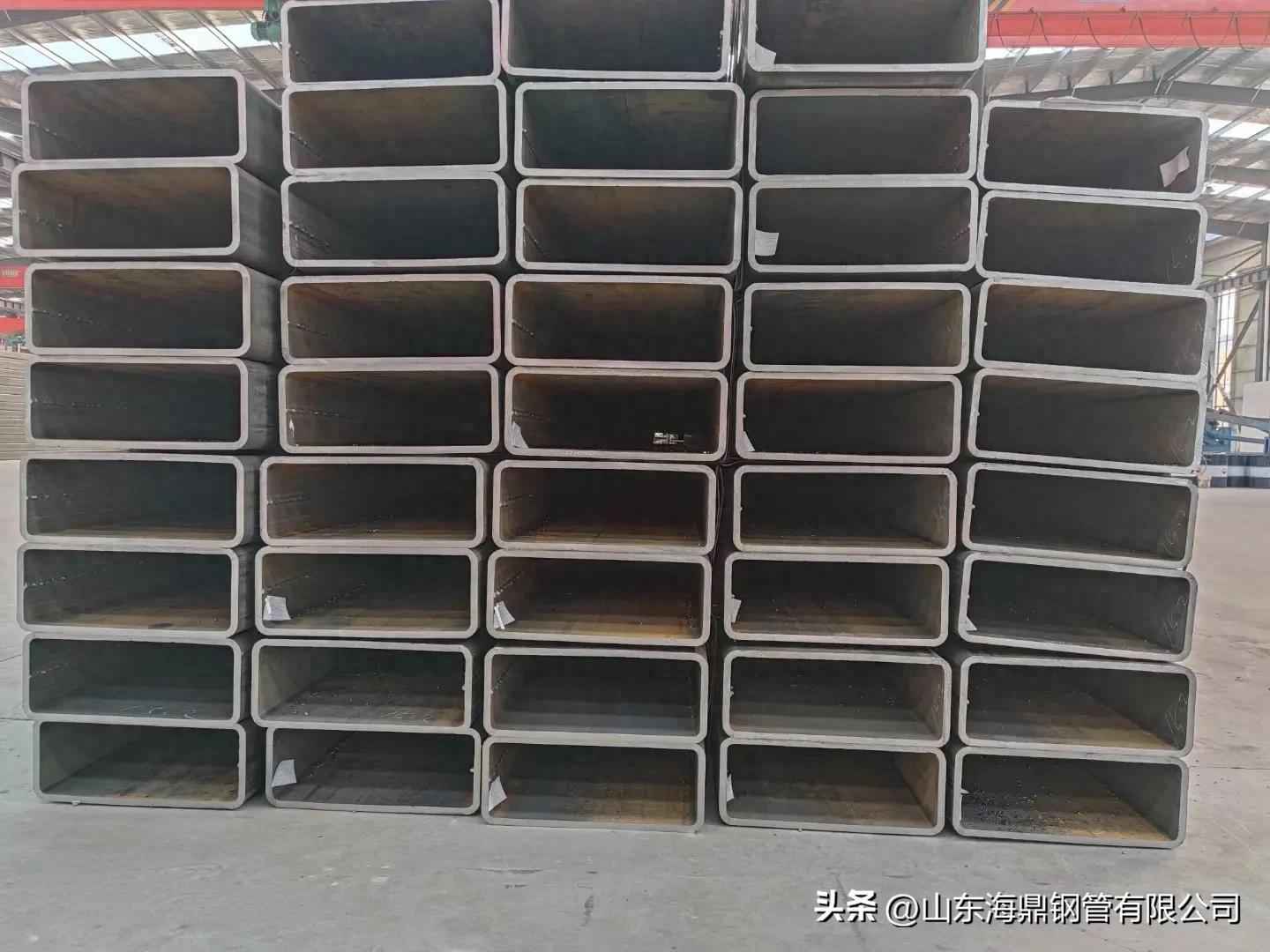 探索Q420D无缝方管：工程领域的强力支柱