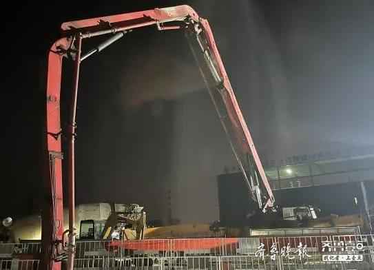 全国首例最深下穿京杭大运河电力隧道顶管工作井提前一个月完工